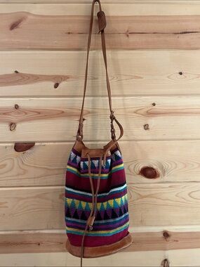 Boho Vintage Handwoven Multicolor Stripe Crossbody Bucket Bag with Leather Trim